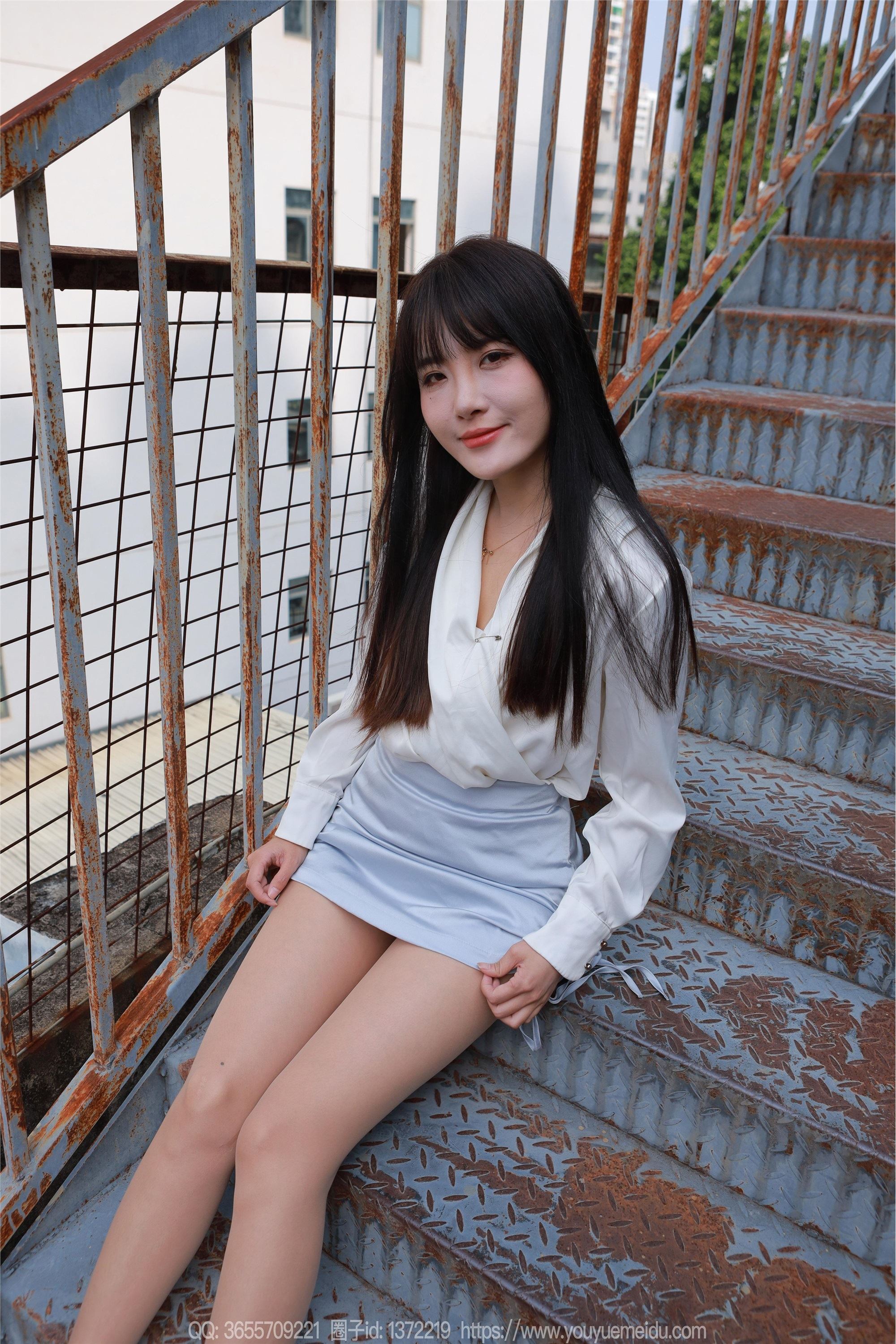 IESS异思趣向  2024.11.08 丝享家 1893 婉萍《蓝色短裙（上）》